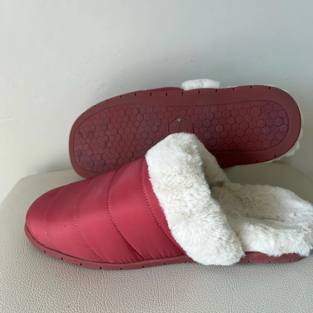Vionic Josephine Faux Fur Quilted Dusty Cedar Red Puffer Slippers Size 10 - Picture 4 of 11